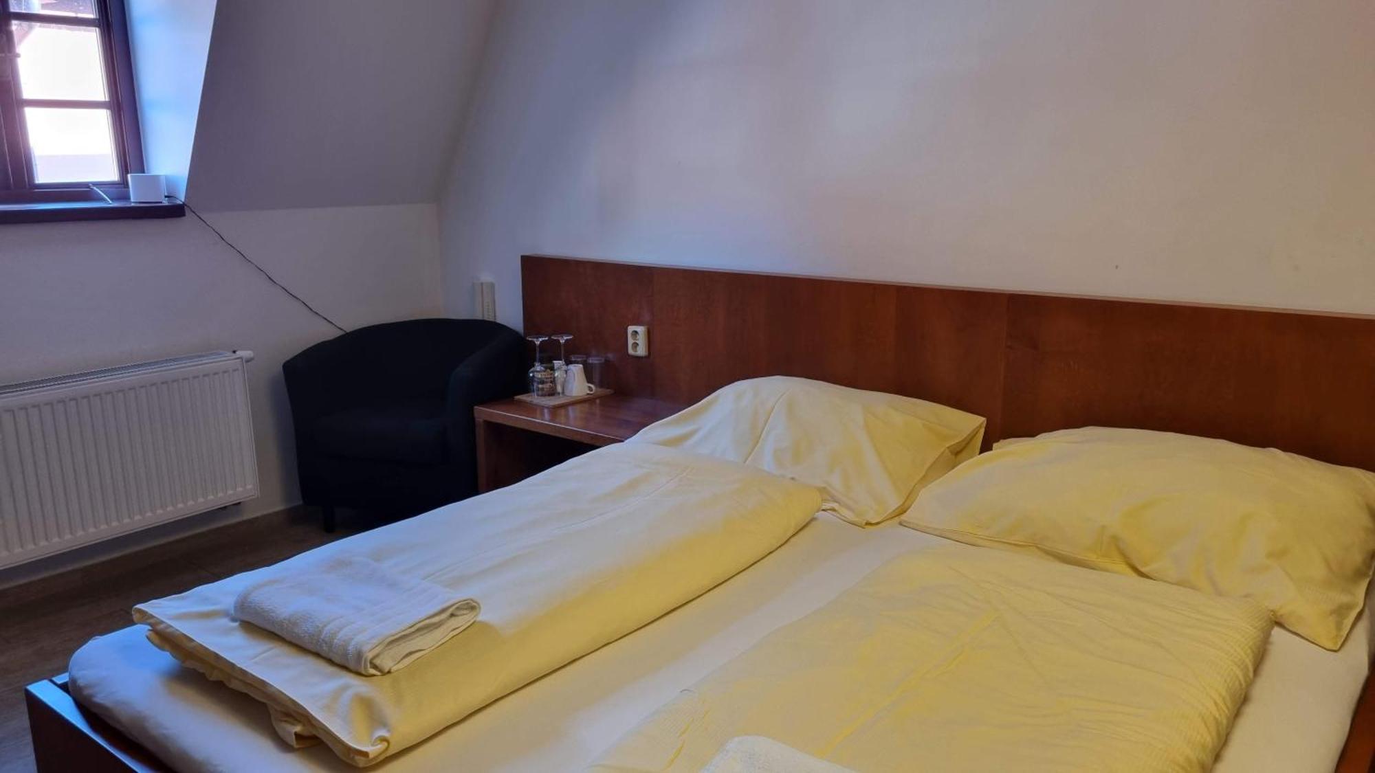 Nevinne Apartmany Kolín Buitenkant foto