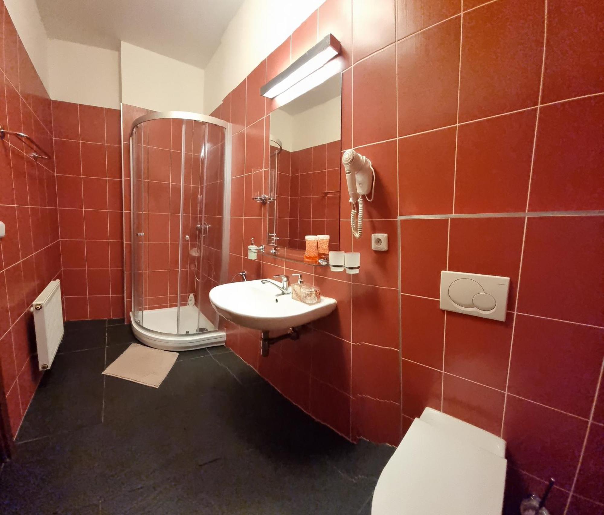 Nevinne Apartmany Kolín Buitenkant foto